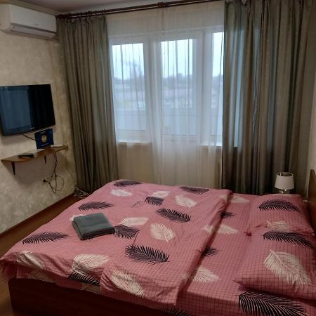 Apartment Darnitca Kiev Luaran gambar