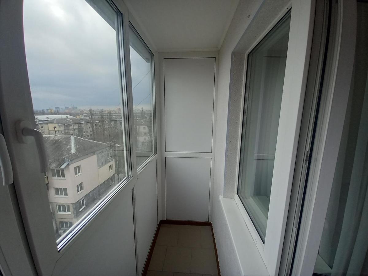 Apartment Darnitca Kiev Luaran gambar
