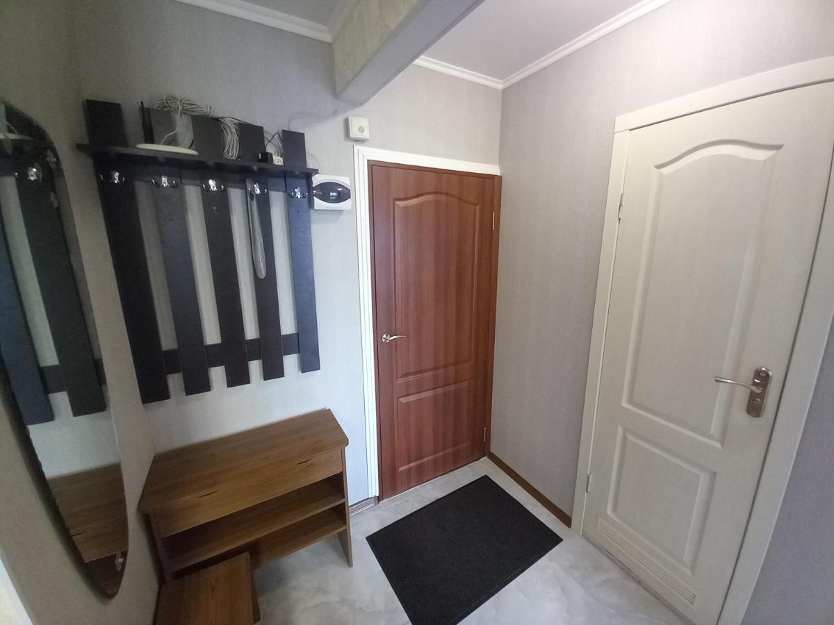 Apartment Darnitca Kiev Luaran gambar