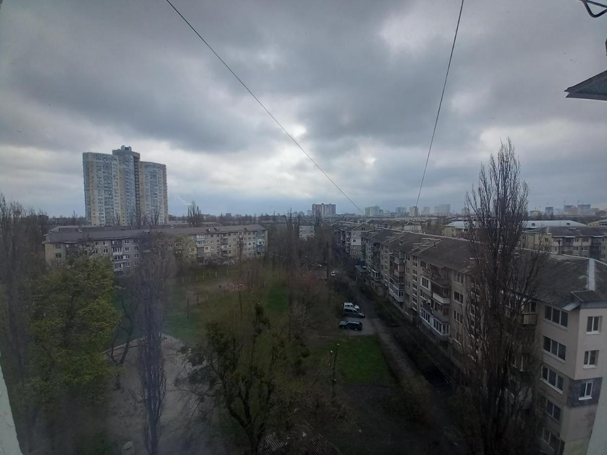 Apartment Darnitca Kiev Luaran gambar