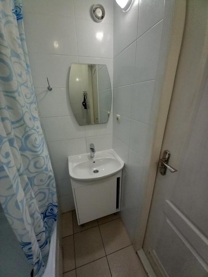Apartment Darnitca Kiev Luaran gambar